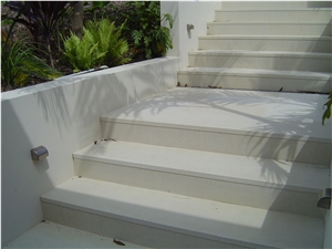 Bateig Diamante Limestone Finished Product