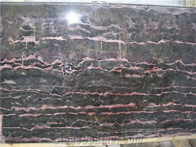 Breche Notre Dame Slab