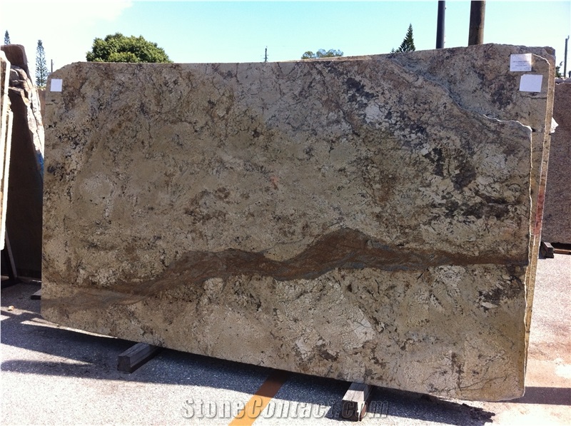 Giallita Slab