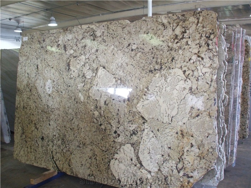 Juparana Copacabana Slab