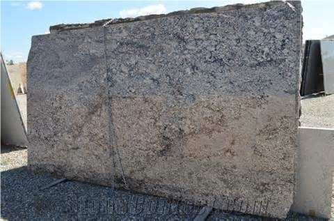 Juparana Sucuri Granite Slab
