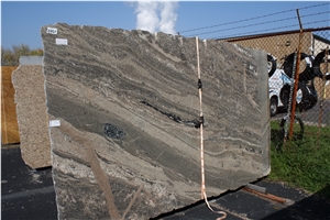 Juparana Sucuri Granite Slab