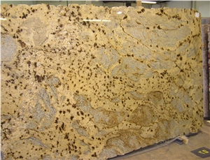 Labareda Golden Granite Slab