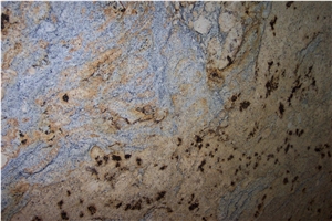 Labareda Golden Granite Slab