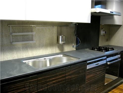 Montauk Black Slate Finished Product