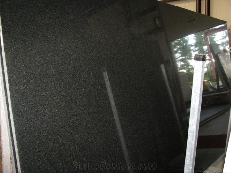 Nero Assoluto Granite Slab