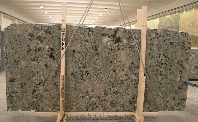 Stone River Granite Slab