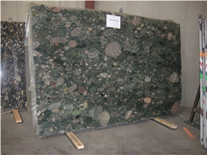 Verde Marinace Granite Slab