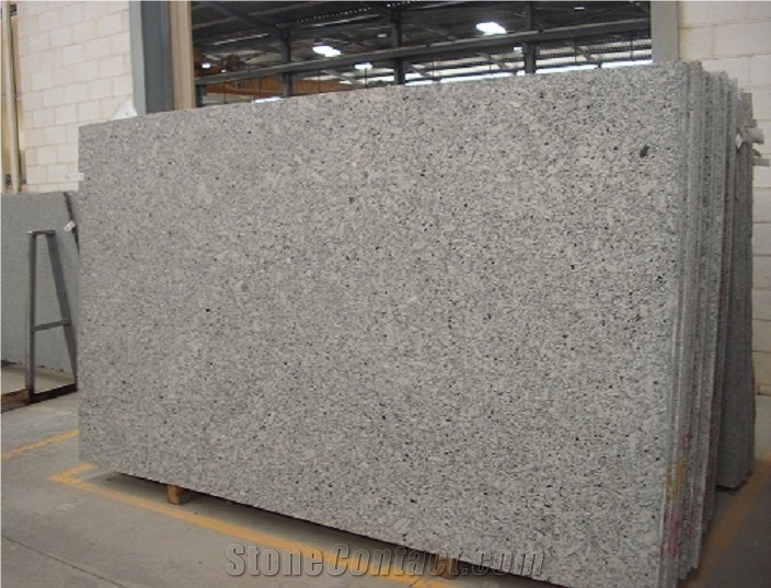 White Amanecer Granite Slab