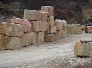 Pierre de Comblanchien Limestone Quarry
