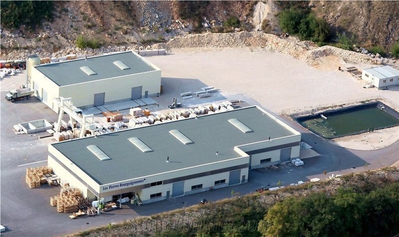 Pierre de Comblanchien Limestone Quarry