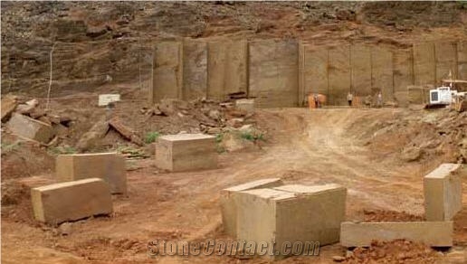 Bronzo Granite Quarry