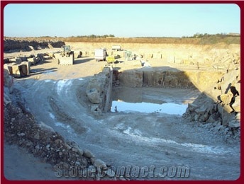 Pierre de Beaunotte Limestone Quarry