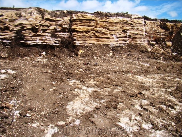 Multicolor Tanzania Onyx Quarry