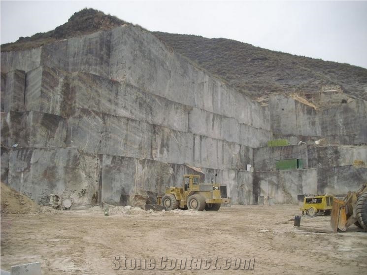 Noble Marron Imperial Marble (Dark Emperador) Quarry