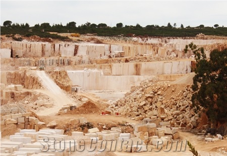 Moca Cream Fine Grain Limestone- Relvinha Limestone Quarry