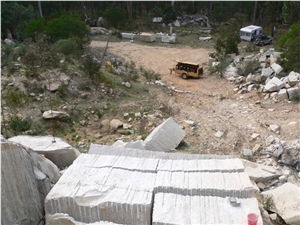 New England Beige Granite Quarry