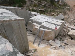 New England Beige Granite Quarry
