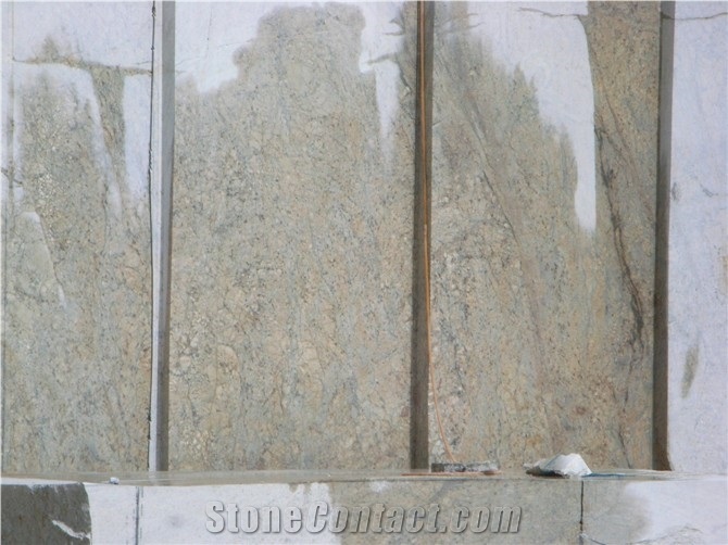 China Golden Beach Granite Quarry