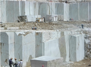China Golden Beach Granite Quarry