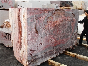 Fantastic Red Onyx Quarry - Fantastico Onyx