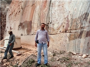 Fantastic Red Onyx Quarry - Fantastico Onyx
