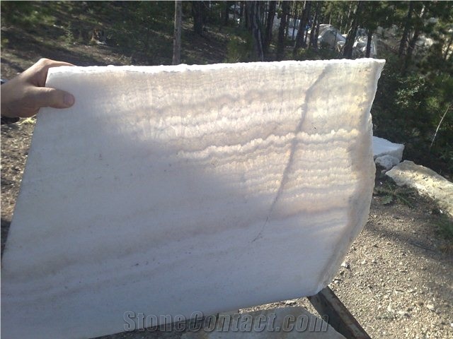 White Crystal Onyx Quarry