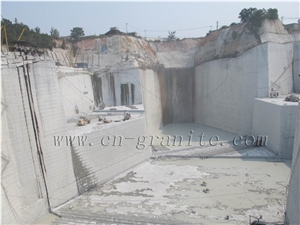 China Bianco Perla Granite Quarry