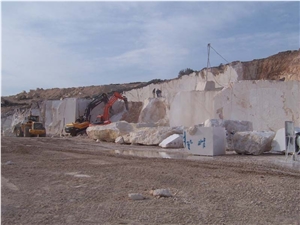 Adonis Beige Marble Quarry