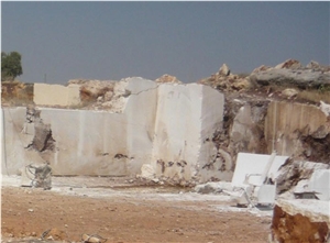Dragon Beige Limestone Quarry
