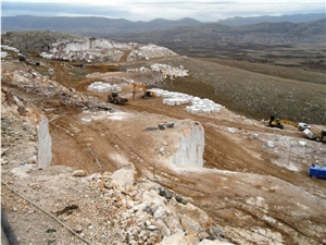 Galaxy Beige Marble Quarry