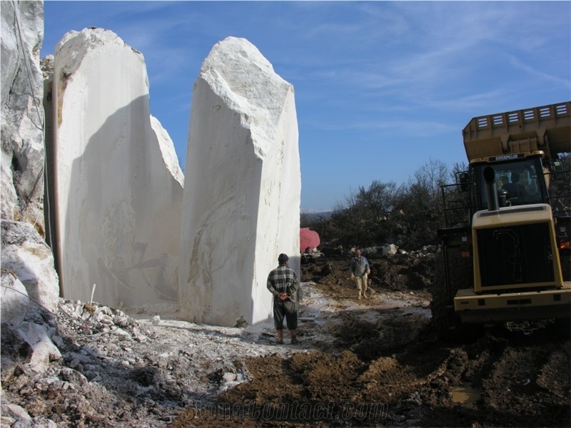 Mysia Beige Marble Quarry