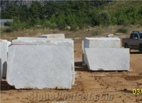 Grey Mink - Tundra Grey Marble Quarry