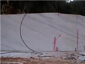 Chocolate White Marble Quarry