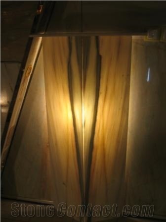 Persian Rainbow Onyx Quarry