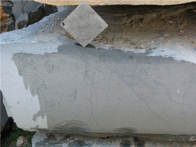 Thala Gris - Gris Thala Limestone Quarry