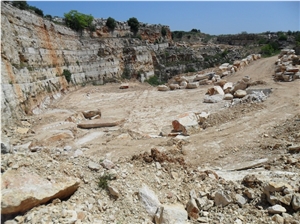 Musicco Trani Biancone Limestone Quarry