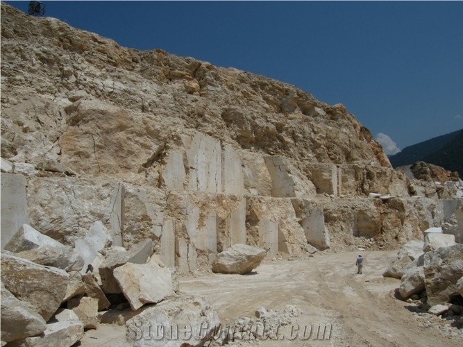 Classic Light Travertine Denizli Quarry