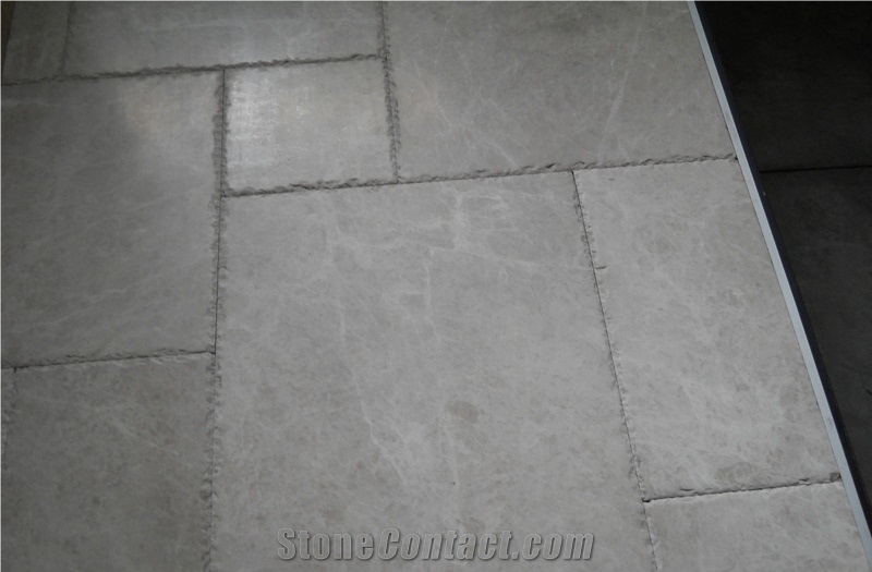 Delicato Cream Marble Quarry