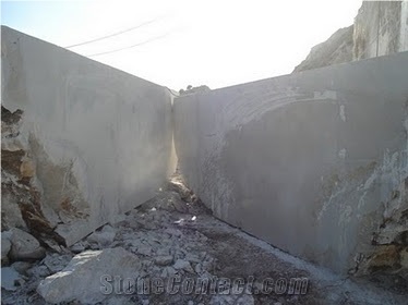 Delicato Cream Marble Quarry