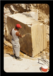 Honey Onyx, Royal Onyx Quarry