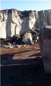Avola Stone, Pietra Lavica, Isernia Limestone Quarry