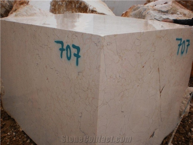 Crema Novita Marble Quarry