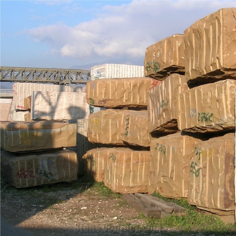 Pietra Forte Ocra Sandstone Quarry
