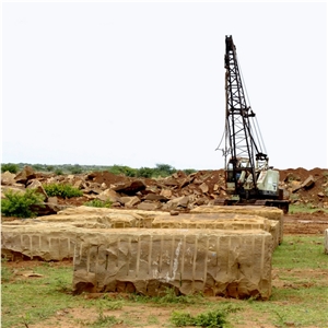 Pietra Forte Ocra Sandstone Quarry
