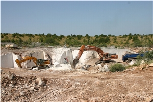 Giallo Dalmatia Limestone Sedramic Quarry