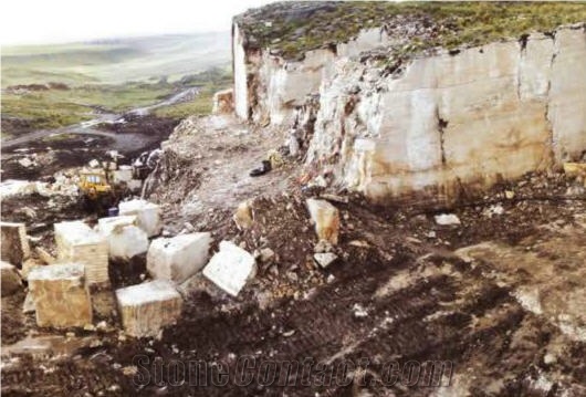 Inka Gold Travertine Quarry