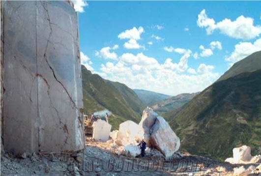 Inka Gold Travertine Quarry