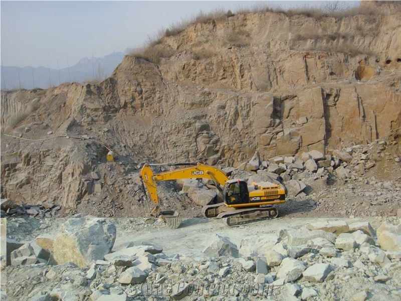 Shanxi Black Granite Quarry
