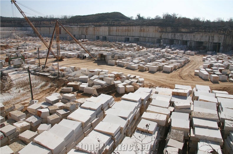 Kanfanar Limestone Quarry
